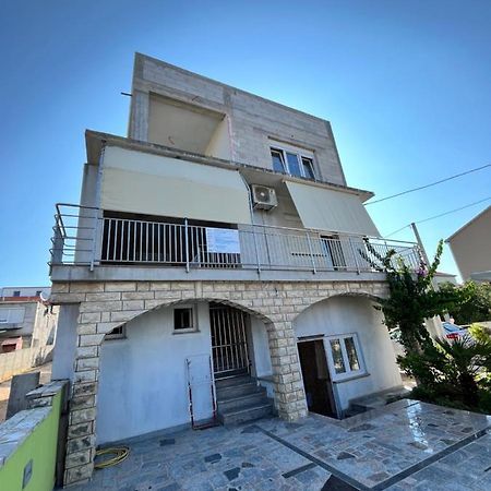 Apartmani Lamani 比比涅 外观 照片