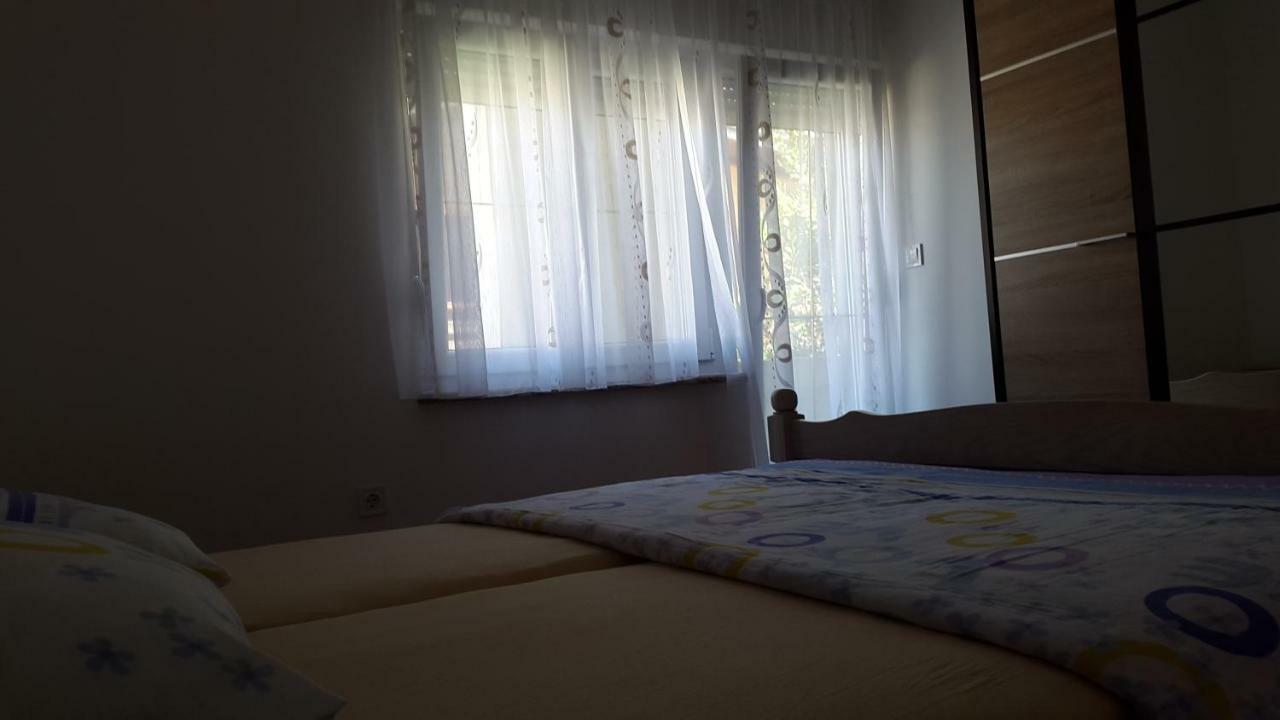 Apartmani Lamani 比比涅 外观 照片
