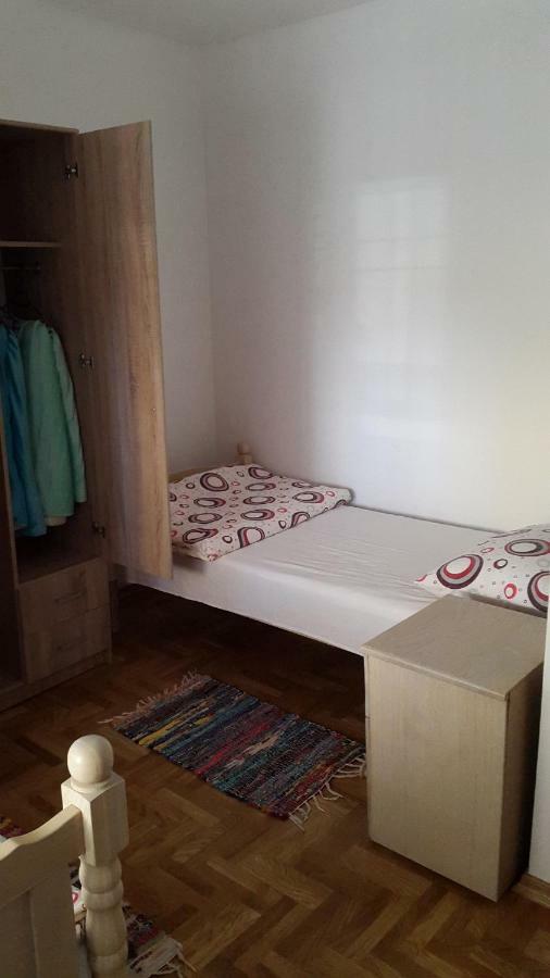 Apartmani Lamani 比比涅 外观 照片