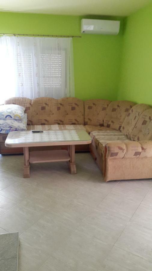Apartmani Lamani 比比涅 外观 照片