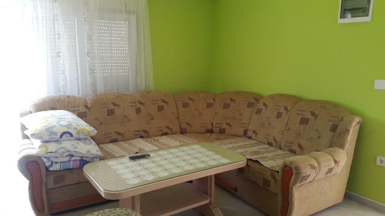 Apartmani Lamani 比比涅 外观 照片