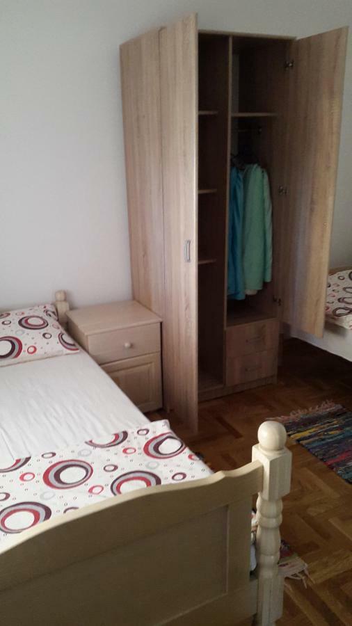 Apartmani Lamani 比比涅 外观 照片