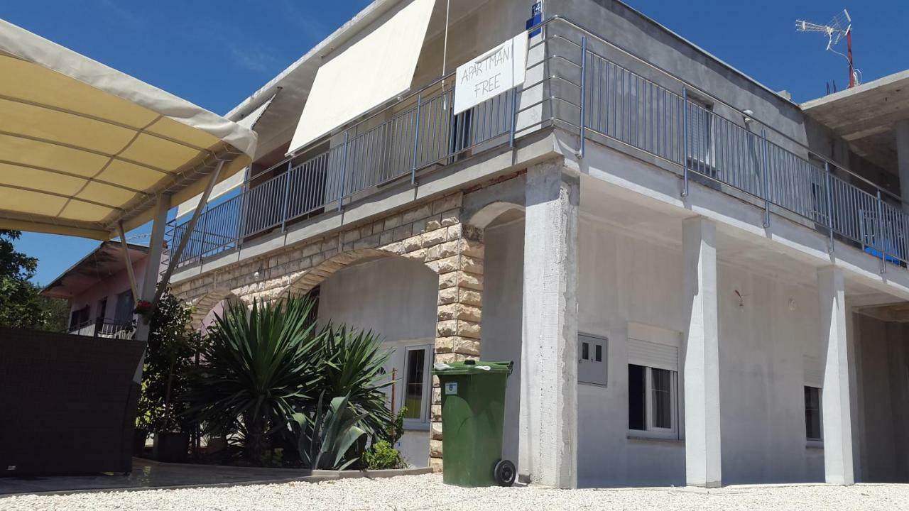 Apartmani Lamani 比比涅 外观 照片