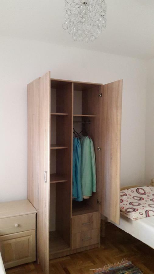 Apartmani Lamani 比比涅 外观 照片