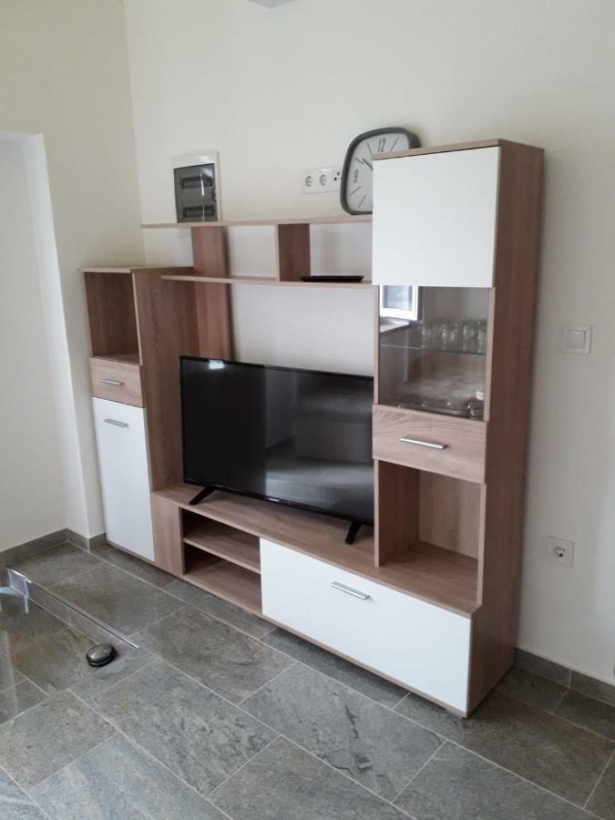 Apartmani Lamani 比比涅 外观 照片